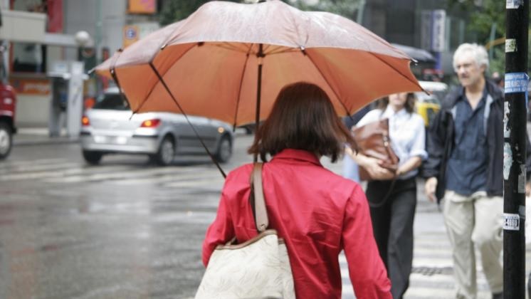 Alerta por lluvias en la Ciudad: difunden medidas de prevención ante posibles anegamientos