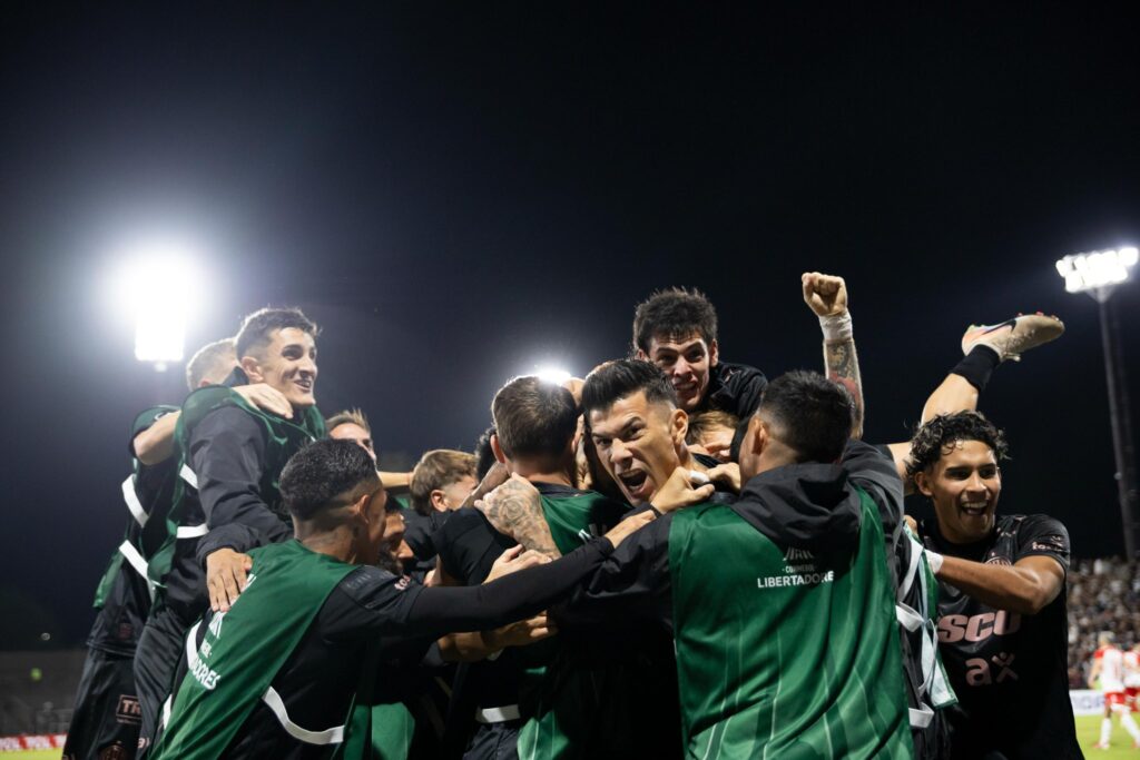 Un triunfo copero en casa: Platense se impuso ante Santa Fe y afianza su buen momento en la Copa Libertadores