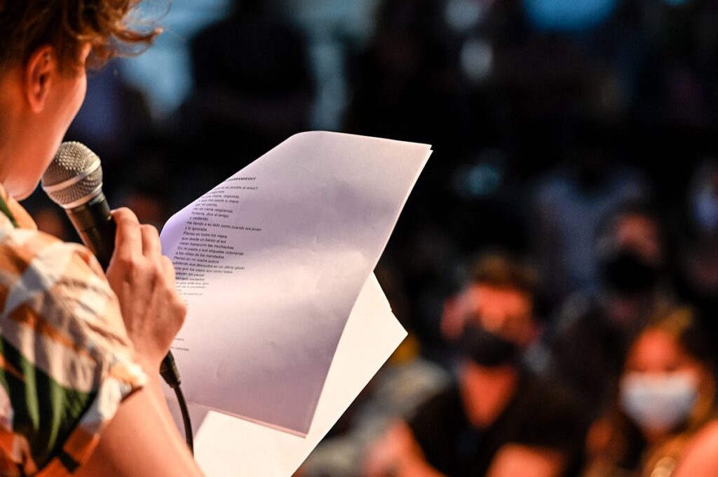 Abasto se prepara para “la noche más épica” de la poesía oral con el “Slam de Campeonxs”