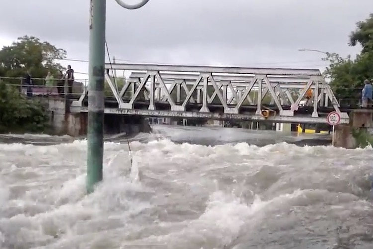 Aniversario de la trágica inundación del 2 de abril de 2013 en el barrio de Saavedra