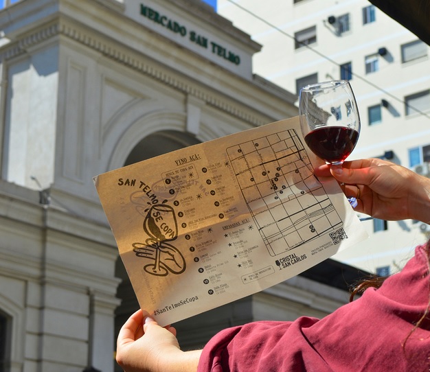 “San Telmo se copa”: más de 20 bares se suman a un recorrido de vinos por el barrio