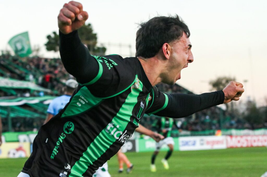 Chicago rescató un empate en el final pero estiró su racha sin triunfos