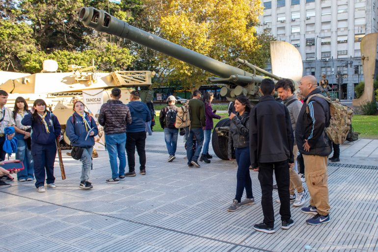 El Ejército Argentino realizará una exposición abierta al público en la plaza de armas del Edificio Libertador