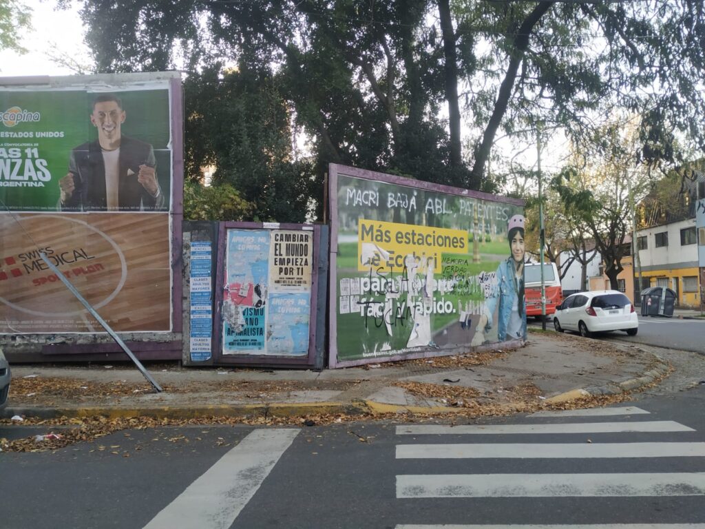 Parque Saavedra: vecinos pidieron en la Legislatura porteña una Ley para crear la plaza en Melián y Vilela, mientras la familia reclama parte del inmueble