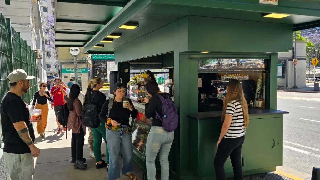 La Ciudad desregula los puestos de diarios y habilita nuevos servicios como cafetería y delivery