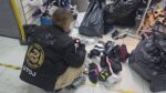 Secuestraron más de 5.000 pares de zapatillas truchas y mercadería ilegal en Flores