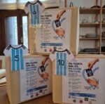 Más de 90 urnas y una misma ilusión: la campaña solidaria que reúne figuritas para chicos internados sigue creciendo