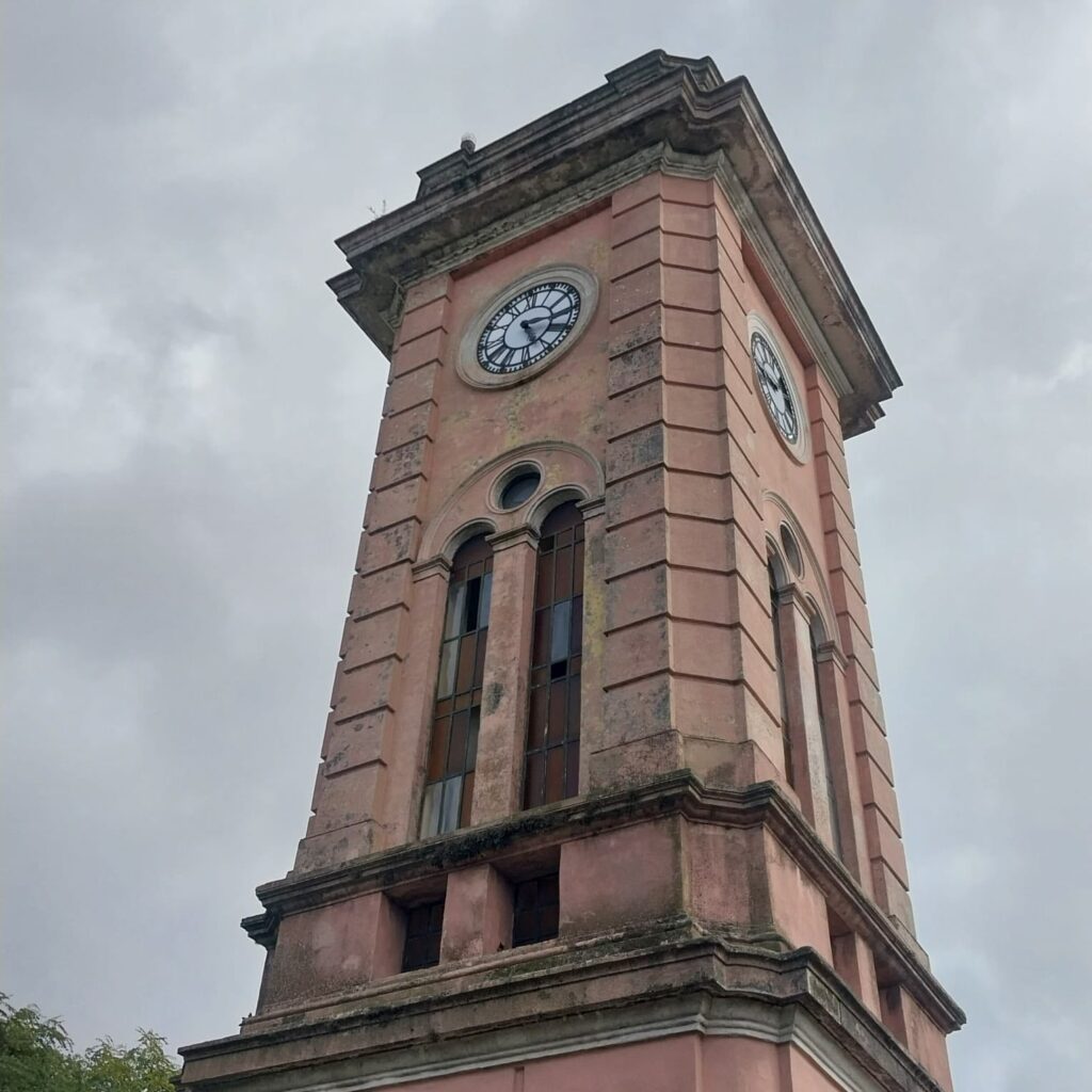 Mataderos vuelve a latir al compás de su histórico reloj