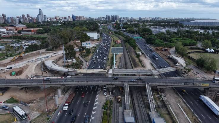 Reordenamiento vial en Núñez: modifican circulación y giros para agilizar el tránsito en la zona del Parque de Innovación