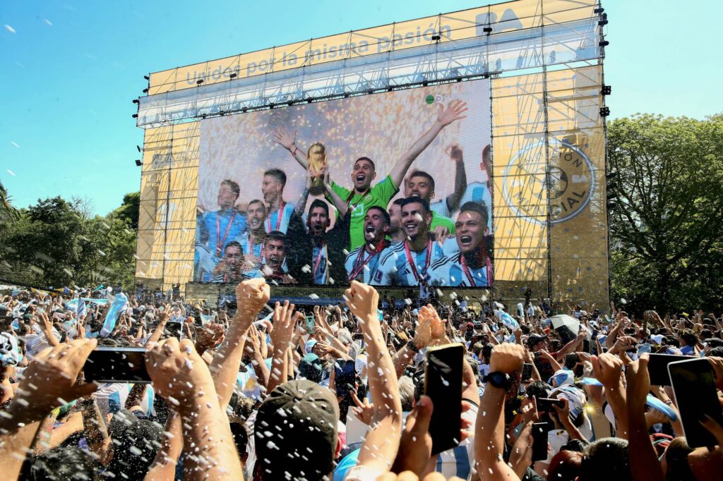 La Ciudad lanza un mega Fan Fest y actividades en barrios para vivir el Mundial con pantallas gigantes y propuestas gastronómicas