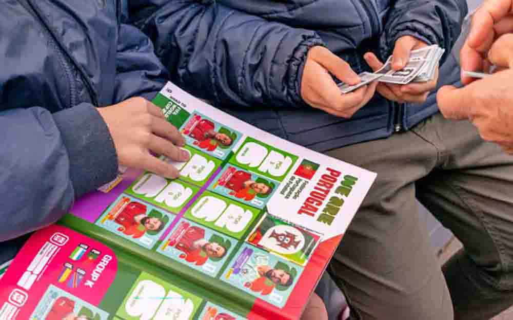 San Cristóbal: organizan una jornada para intercambiar figuritas del Mundial en la plaza Martín Fierro