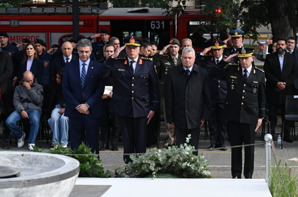 Palermo: el GCBA homenajeó a los bomberos caídos en cumplimiento del deber