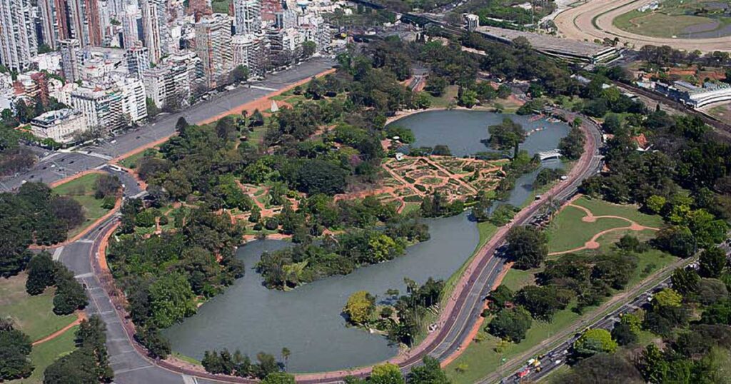 Polémica en la Ciudad: la Legislatura derogó una ordenanza histórica que protegía los espacios verdes públicos de concesiones privadas