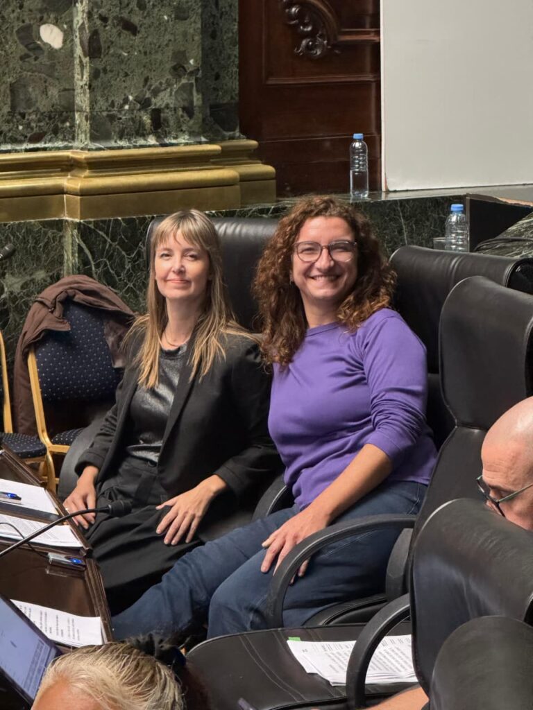 Rotación en la Legislatura porteña: renunció Andrea D’Atri y asumió Amanda Martín en el FIT