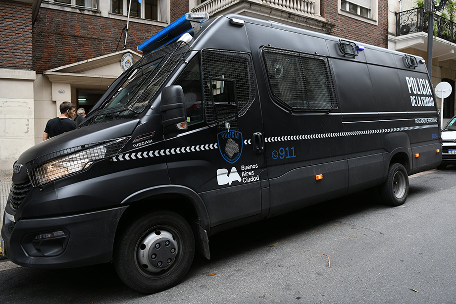 Detuvieron a un policía porteño que estaba prófugo tras ser condenado a siete años por abuso sexual dentro de una comisaría de Palermo