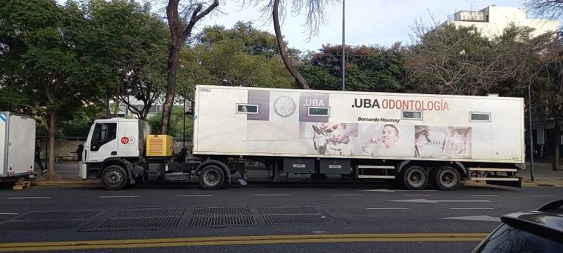 Balvanera: operativo “UBA en Acción” brindará atención gratuita en salud, asesoramiento y servicios veterinarios en la Plaza Manzana 66