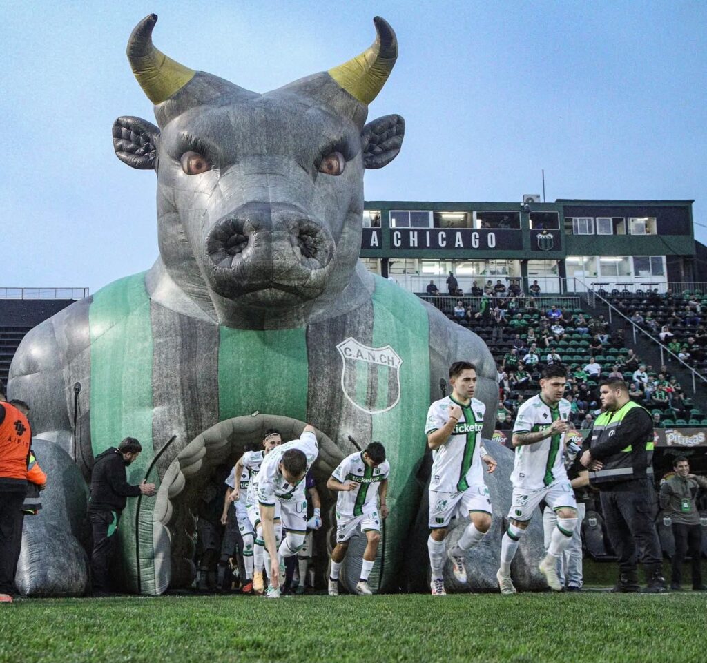 Chicago rescató un empate en Mataderos y sigue en zona de pelea