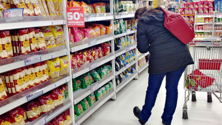 La inflación porteña perforó el 2% en junio, pero el alivio todavía no llega al bolsillo