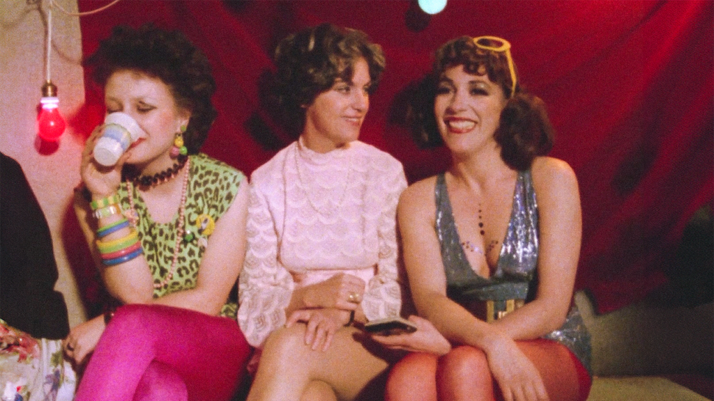 Almodóvar, vino y lentejas en Buenos Aires: Casa Brandon proyecta gratis Pepi, Luci, Bom y otras chicas del montón