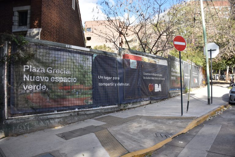 Tras el reclamo de los vecinos avanzan con la nueva Plaza Grecia en Núñez