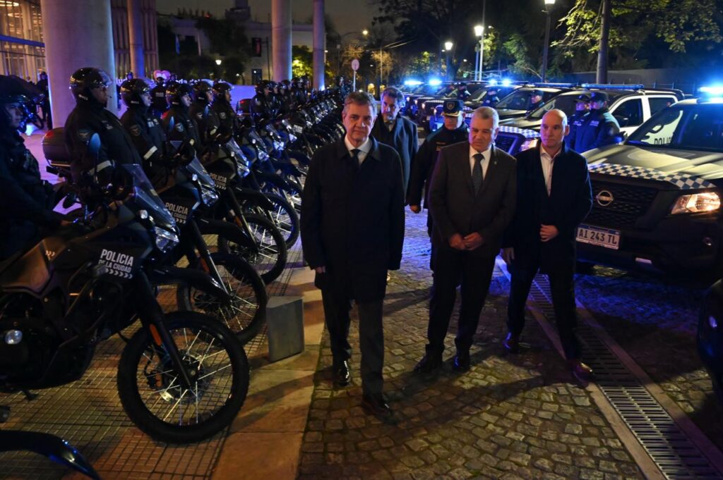La Policía de la Ciudad incorporó motos, cuatriciclos y camionetas