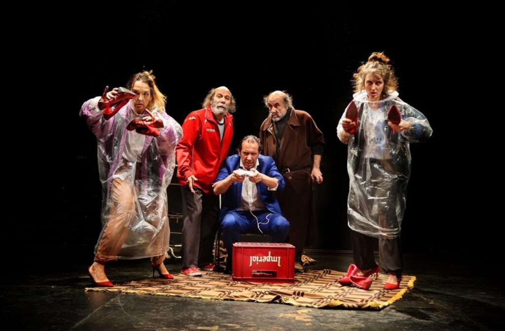Todos los ángeles alzaron el vuelo: La Zaranda regresa a Buenos Aires para presentar su nueva obra en el Teatro Regio