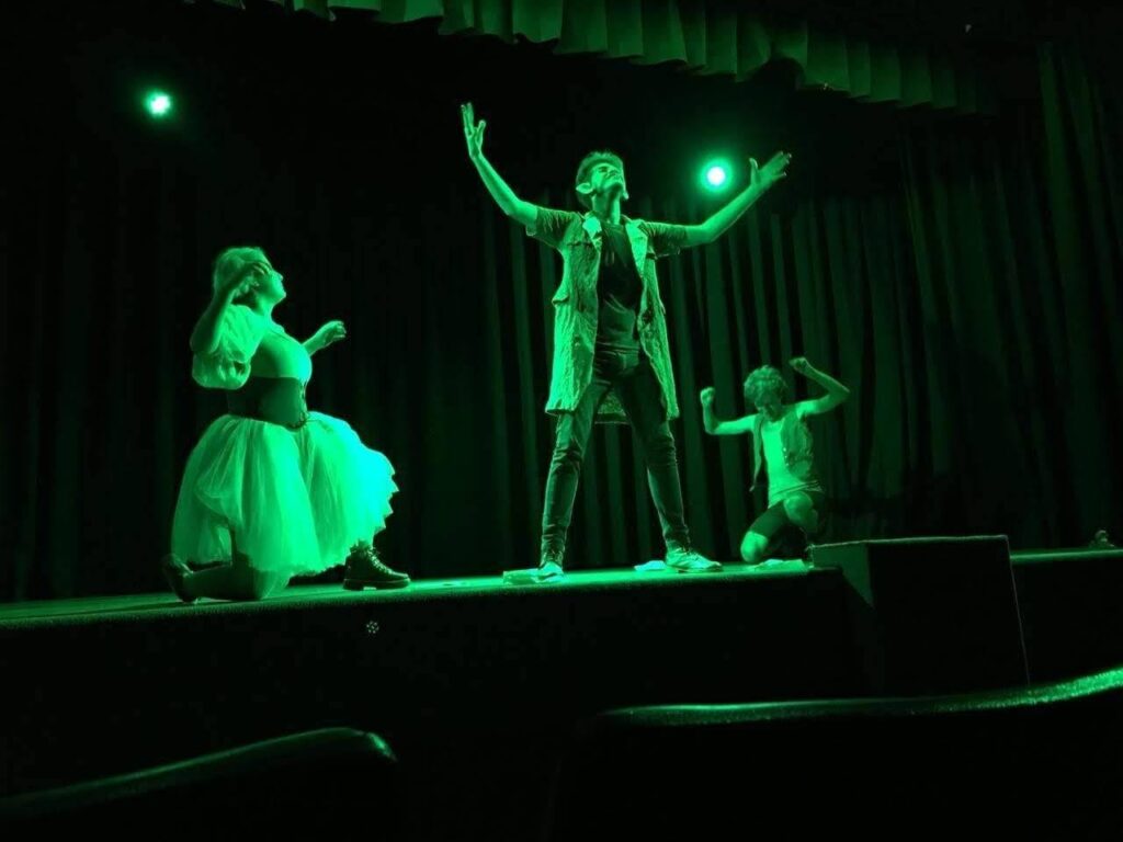 La Escuela de Teatro Niní Marshall les abre sus puertas a los vecinos